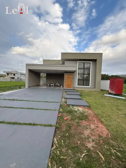 Foto 1 de Casa com 3 quartos à venda em Ubatiba, Marica - RJ