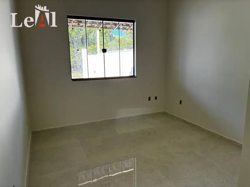 Foto 5 de Casa com 2 quartos à venda, 225m2 em São José do Imbassaí, Marica - RJ