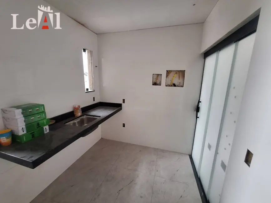 Foto 5 de Casa com 3 quartos à venda, 360m2 em Inoã (Inoã), Marica - RJ