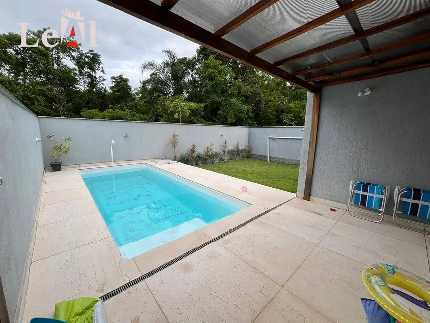 Foto 4 de Casa com 3 quartos à venda, 360m2 em Cordeirinho (Ponta Negra), Marica - RJ