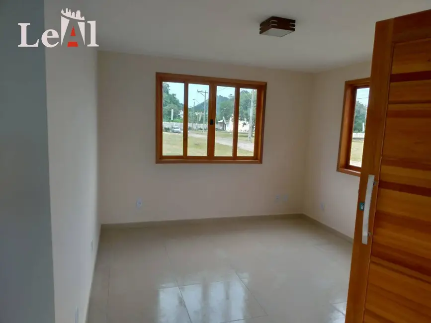 Foto 6 de Casa com 3 quartos à venda, 360m2 em Ubatiba, Marica - RJ