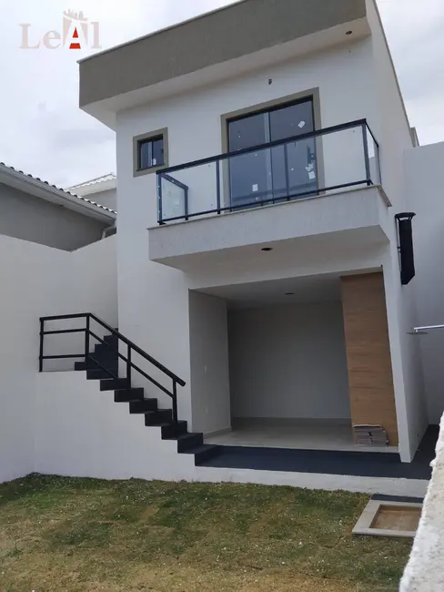 Foto 2 de Casa com 3 quartos à venda, 250m2 em Pindobas, Marica - RJ