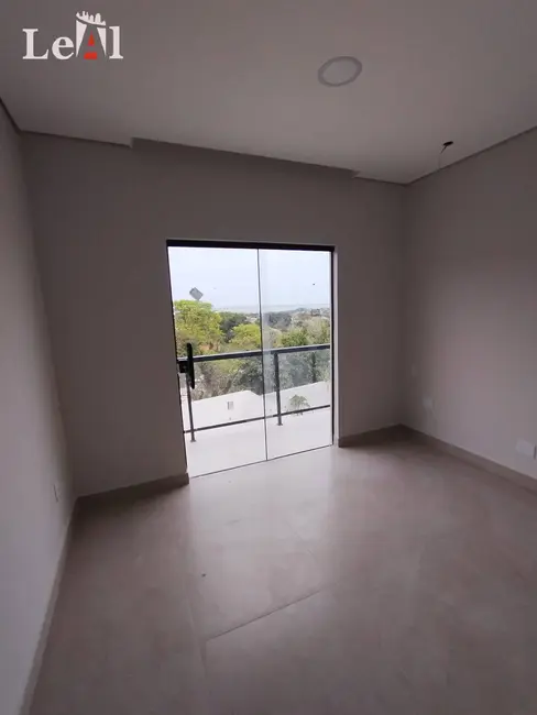 Foto 5 de Casa com 3 quartos à venda, 250m2 em Pindobas, Marica - RJ