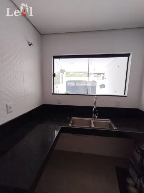 Foto 4 de Casa com 3 quartos à venda, 250m2 em Pindobas, Marica - RJ