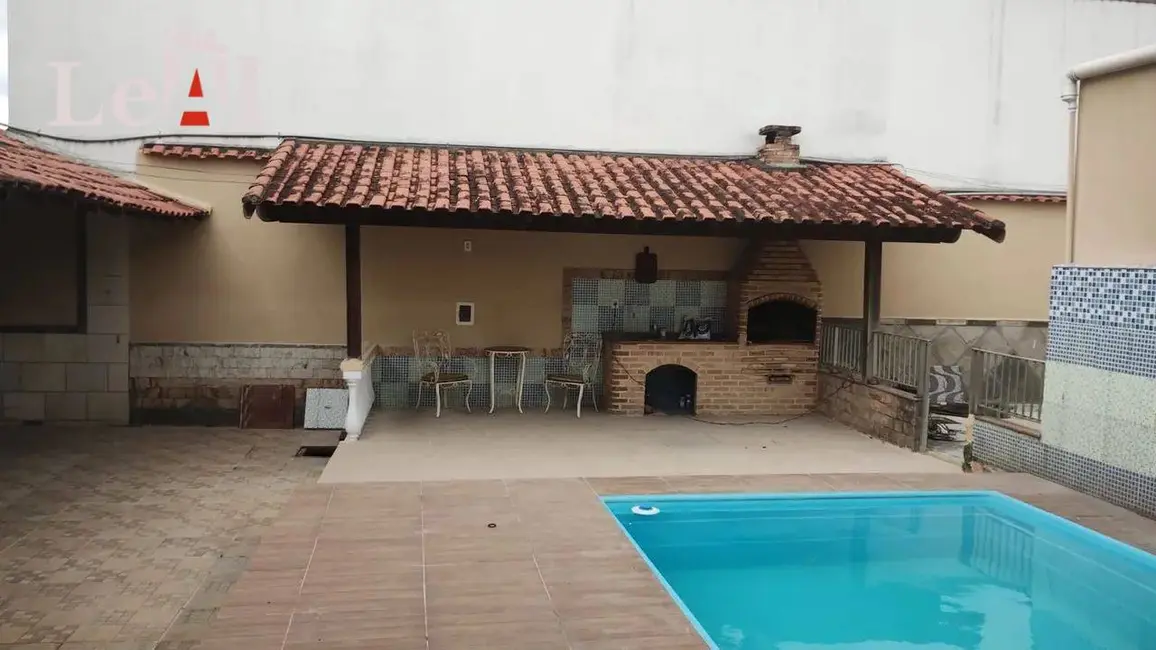 Foto 3 de Casa com 4 quartos à venda em Mumbuca, Marica - RJ
