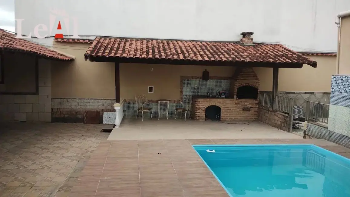Foto 2 de Casa com 4 quartos à venda em Mumbuca, Marica - RJ
