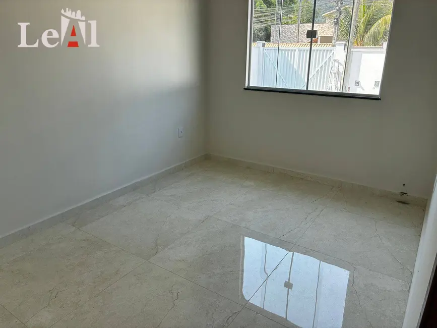 Foto 4 de Casa com 2 quartos à venda, 120m2 em São José do Imbassaí, Marica - RJ