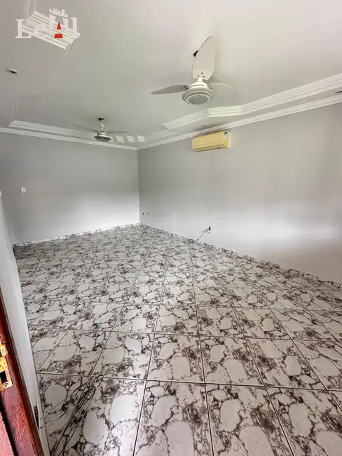 Foto 8 de Casa com 2 quartos à venda, 275m2 em Inoã (Inoã), Marica - RJ