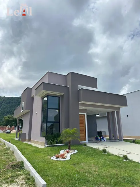Foto 1 de Casa com 3 quartos à venda em São José do Imbassaí, Marica - RJ