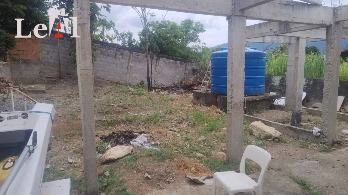 Foto 2 de Casa com 2 quartos à venda, 360m2 em Parque Nanci, Marica - RJ