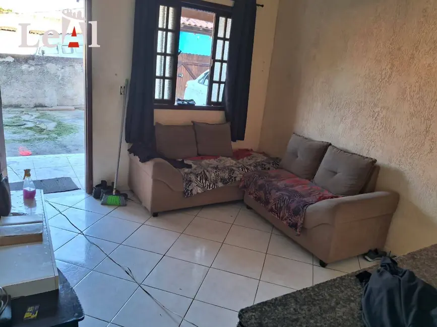 Foto 3 de Casa com 2 quartos à venda, 360m2 em Parque Nanci, Marica - RJ
