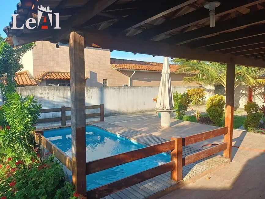 Foto 4 de Casa com 3 quartos à venda em Marica - RJ
