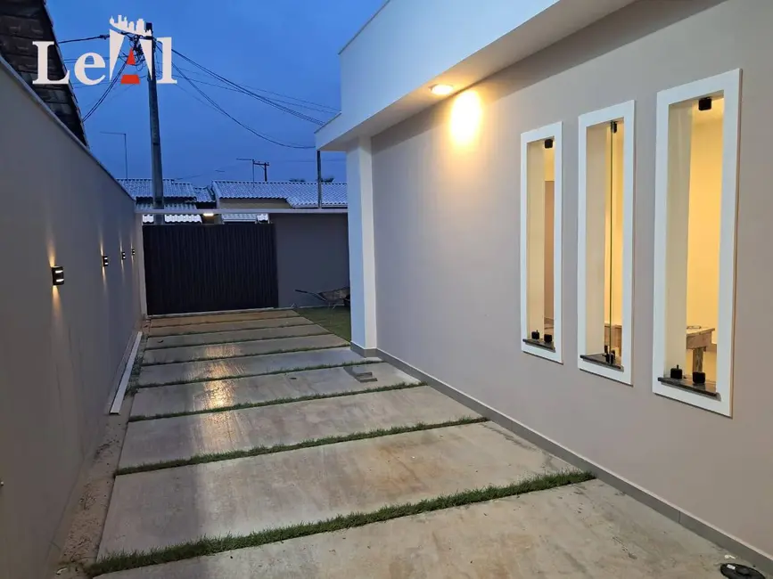 Foto 2 de Casa com 3 quartos à venda em Parque Nanci, Marica - RJ