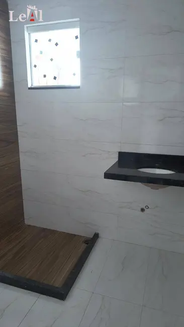 Foto 8 de Casa com 3 quartos à venda em Marica - RJ