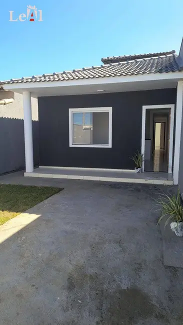Foto 1 de Casa com 3 quartos à venda em Marica - RJ