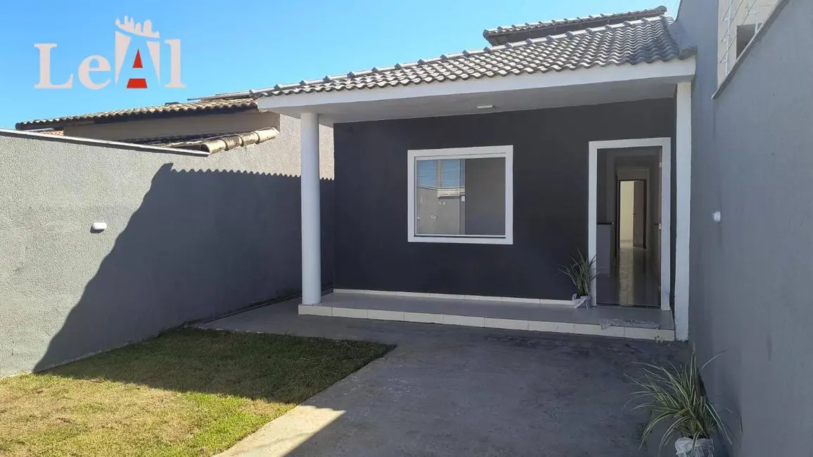 Foto 2 de Casa com 3 quartos à venda em Marica - RJ