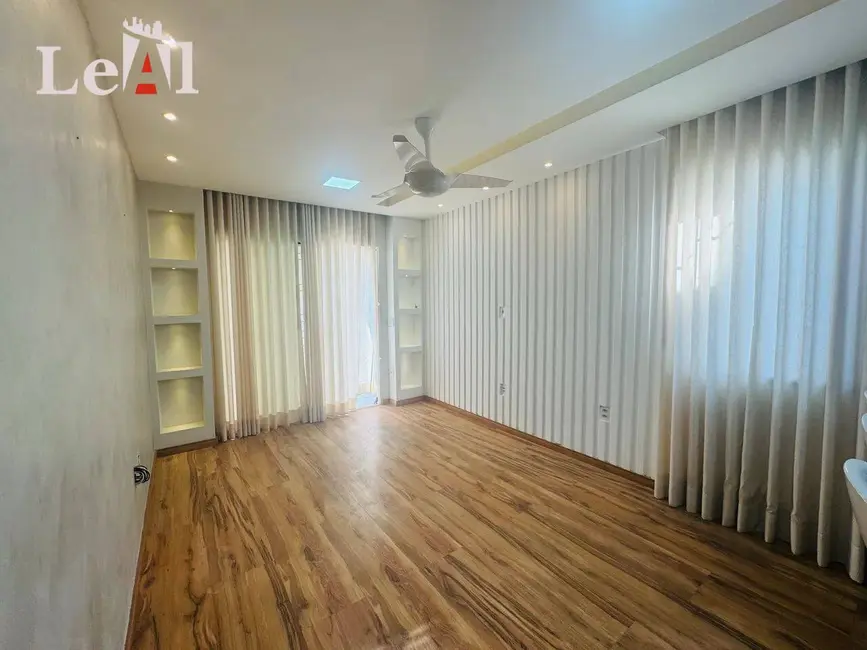 Foto 9 de Casa com 2 quartos à venda em Marica - RJ