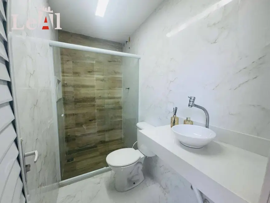 Foto 8 de Casa com 2 quartos à venda em Marica - RJ