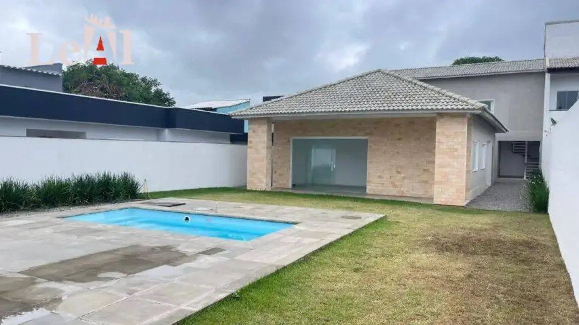 Foto 1 de Casa com 3 quartos à venda em Jardim Atlântico Leste (Itaipuaçu), Marica - RJ