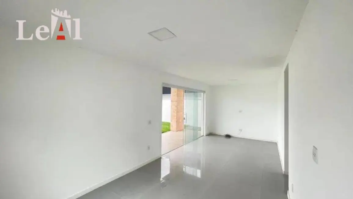 Foto 2 de Casa com 3 quartos à venda em Jardim Atlântico Leste (Itaipuaçu), Marica - RJ