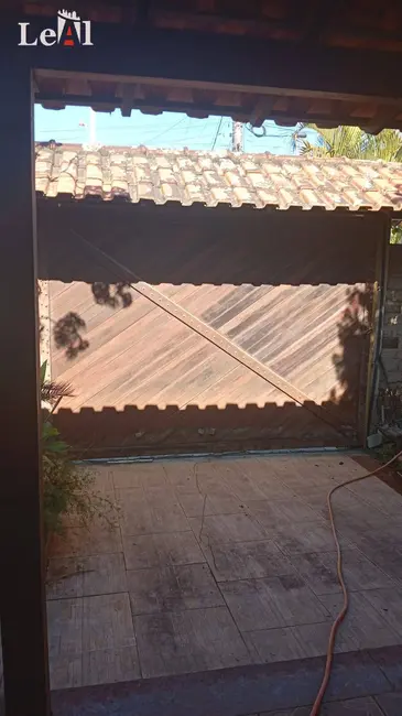 Foto 3 de Casa com 2 quartos à venda, 480m2 em Cajueiros (Itaipuaçu), Marica - RJ