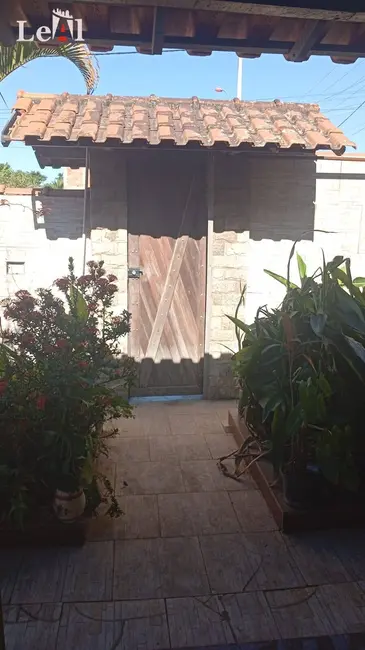 Foto 2 de Casa com 2 quartos à venda, 480m2 em Cajueiros (Itaipuaçu), Marica - RJ