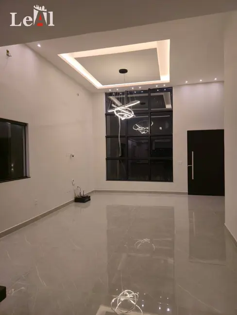 Casa com 3 quartos à venda, 402m2 em Itapeba, Marica - RJ - imagem 9 Foto 9 de Casa com 3 quartos à venda, 402m2 em Itapeba, Marica - RJ