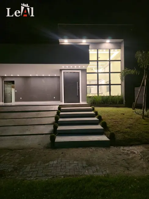 Casa com 3 quartos à venda, 402m2 em Itapeba, Marica - RJ - imagem 3 Foto 3 de Casa com 3 quartos à venda, 402m2 em Itapeba, Marica - RJ