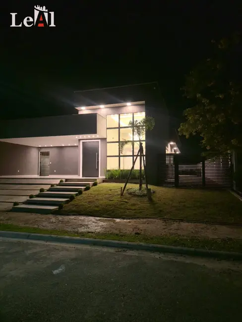 Casa com 3 quartos à venda, 402m2 em Itapeba, Marica - RJ - imagem 7 Foto 7 de Casa com 3 quartos à venda, 402m2 em Itapeba, Marica - RJ