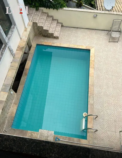 Casa com 3 quartos à venda em Centro, Marica - RJ - imagem 5 Foto 5 de Casa com 3 quartos à venda em Centro, Marica - RJ