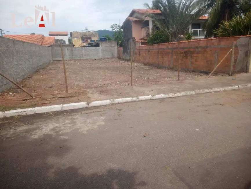 Foto 3 de Terreno / Lote à venda em Centro, Marica - RJ