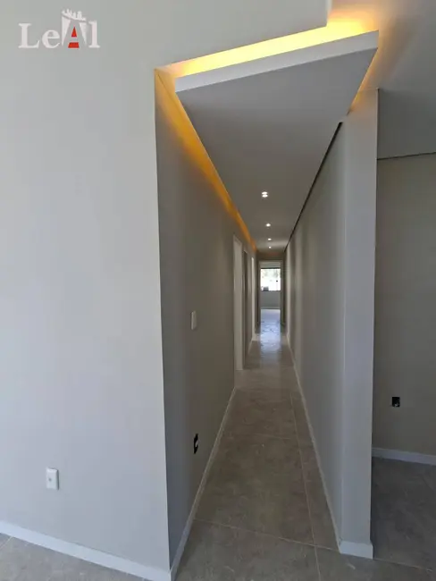Foto 8 de Casa com 3 quartos à venda em Ubatiba, Marica - RJ