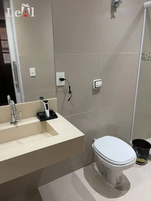 Foto 4 de Casa com 6 quartos à venda, 1880m2 em Marica - RJ