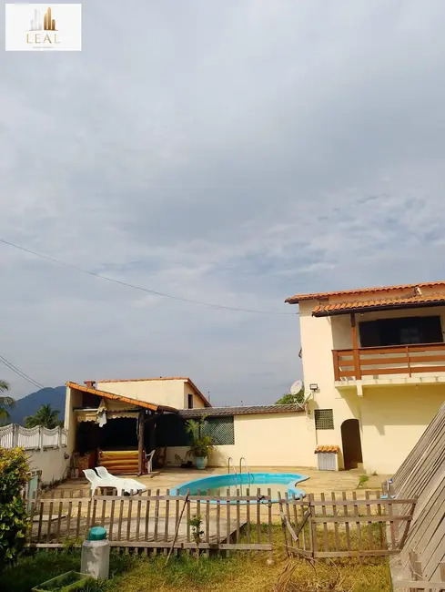 Foto 1 de Casa com 6 quartos à venda, 482m2 em Cordeirinho (Ponta Negra), Marica - RJ