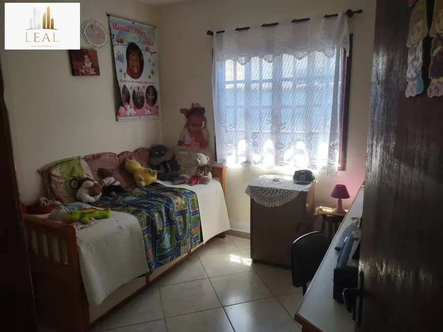 Foto 6 de Casa com 2 quartos à venda, 230m2 em Jardim Atlântico Central (Itaipuaçu), Marica - RJ