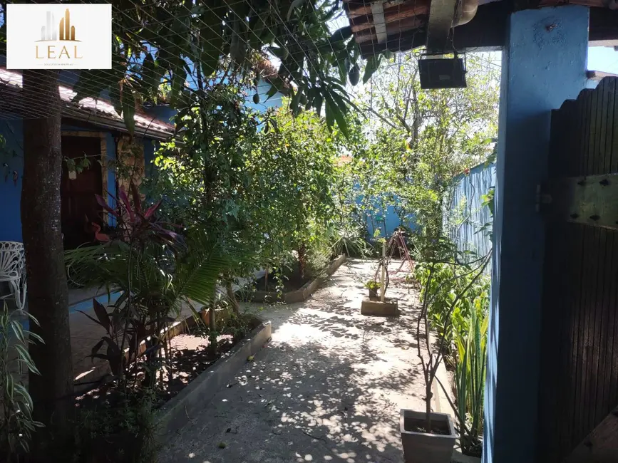 Foto 4 de Casa com 2 quartos à venda, 230m2 em Jardim Atlântico Central (Itaipuaçu), Marica - RJ