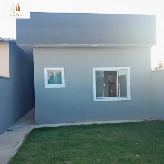 Foto 2 de Casa com 2 quartos à venda, 240m2 em Jardim Atlântico Central (Itaipuaçu), Marica - RJ