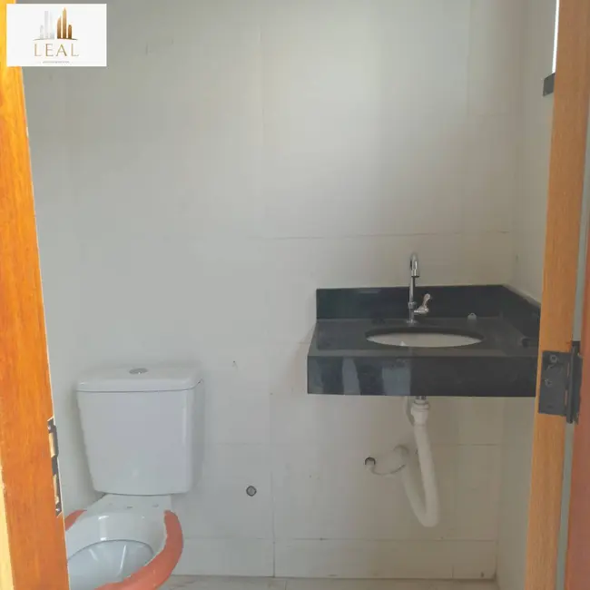 Foto 8 de Casa com 2 quartos à venda, 240m2 em Jardim Atlântico Central (Itaipuaçu), Marica - RJ