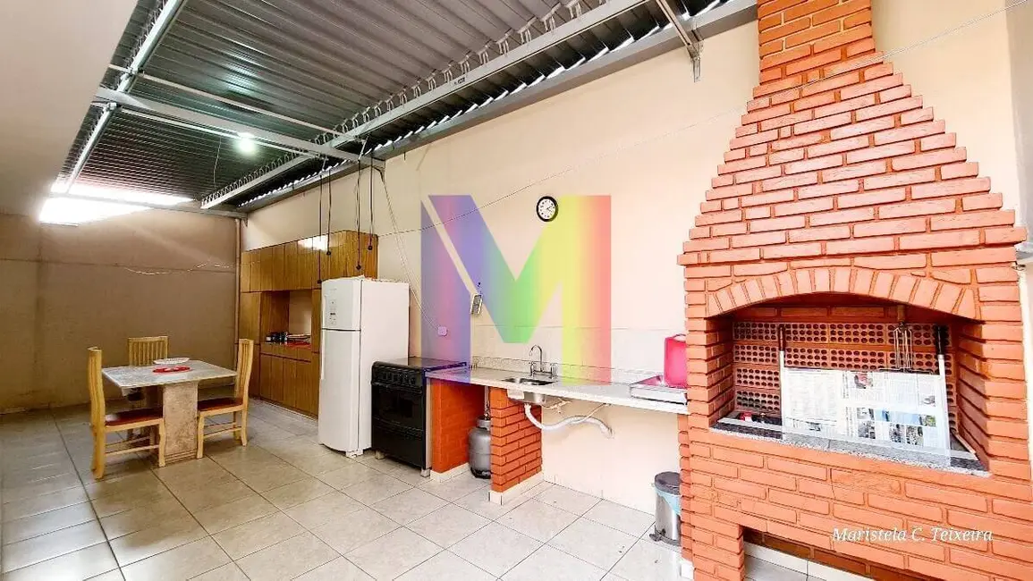 Casa com 3 quartos à venda, 250m2 em Dos Casa, Sao Bernardo Do Campo - SP - imagem 3 Foto 3 de Casa com 3 quartos à venda, 250m2 em Dos Casa, Sao Bernardo Do Campo - SP