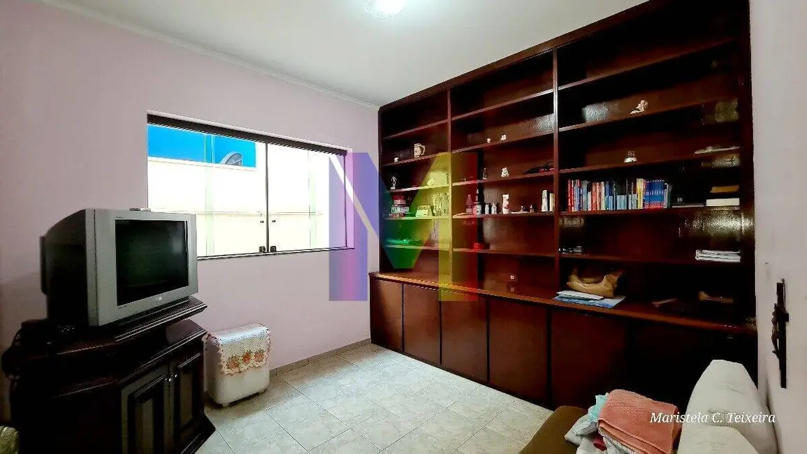 Casa com 3 quartos à venda, 250m2 em Dos Casa, Sao Bernardo Do Campo - SP - imagem 7 Foto 7 de Casa com 3 quartos à venda, 250m2 em Dos Casa, Sao Bernardo Do Campo - SP