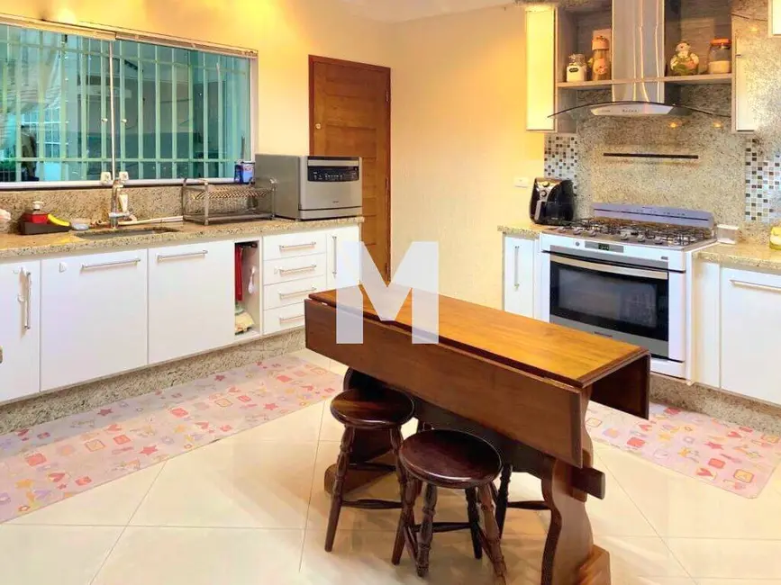 Foto 3 de Casa com 3 quartos à venda, 186m2 em Parque São Vicente, Maua - SP