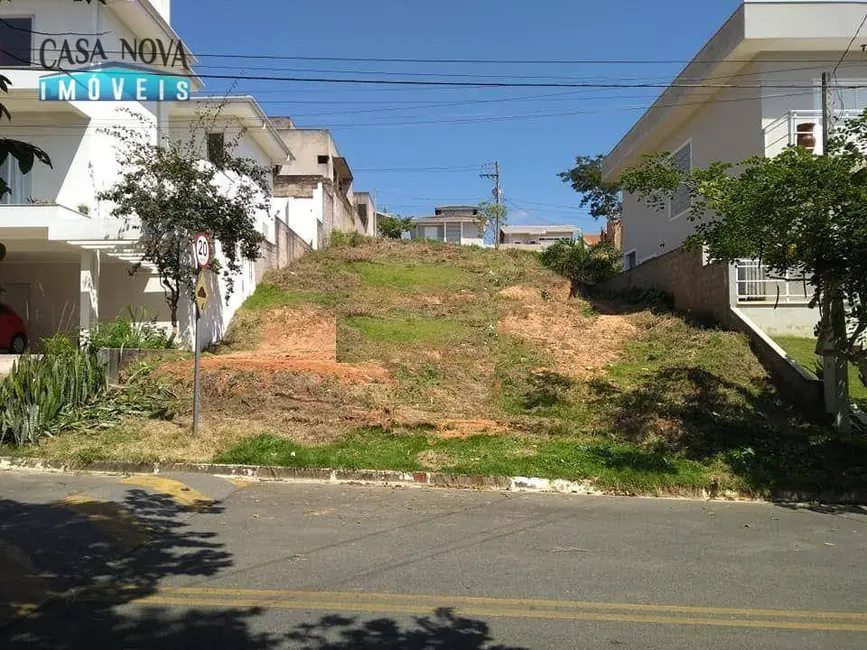 Foto 1 de Terreno / Lote à venda, 300m2 em Pinheirinho, Vinhedo - SP