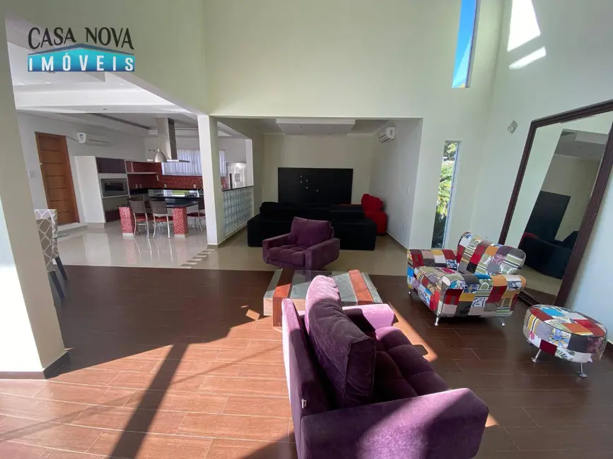 Foto 3 de Casa de Condomínio com 3 quartos para alugar, 800m2 em Distrito Industrial Benedito Storani, Vinhedo - SP