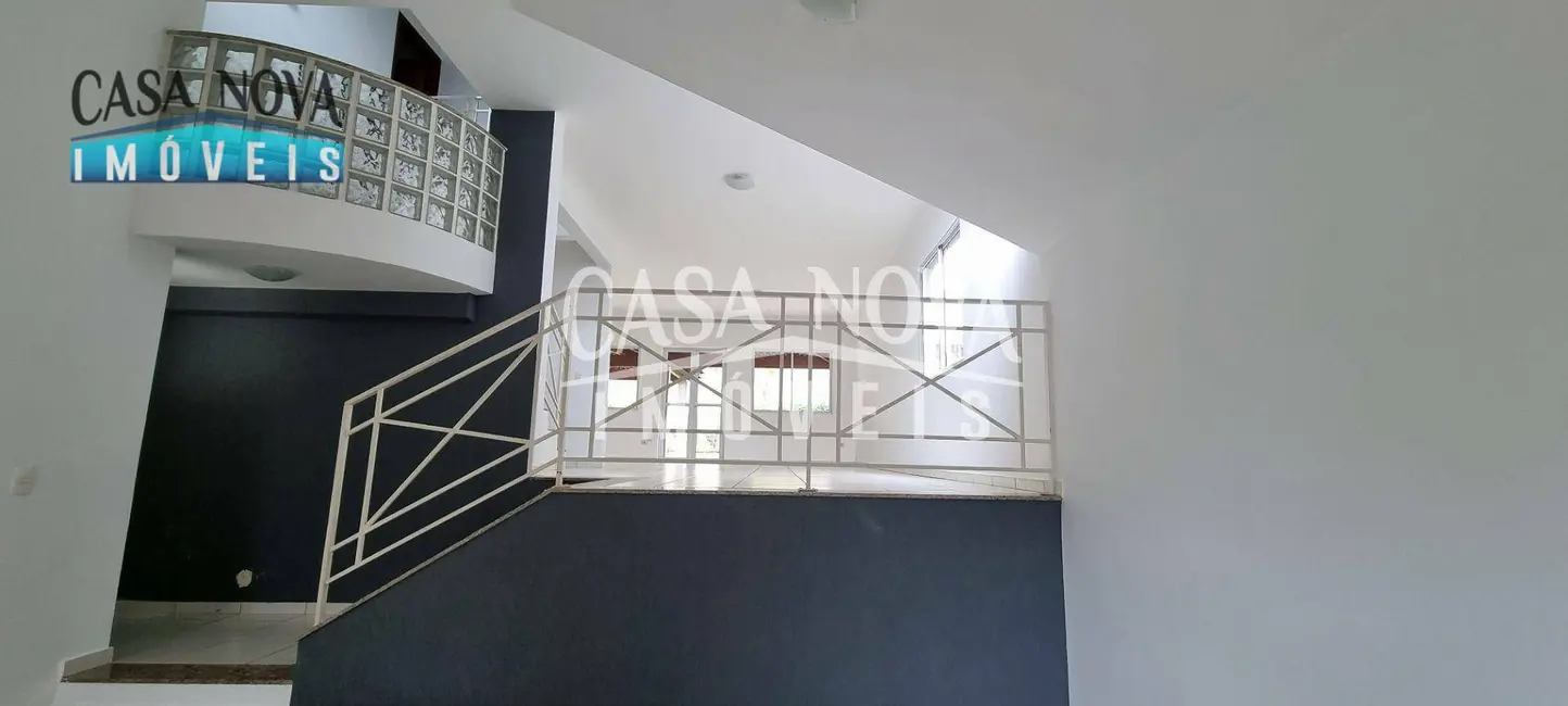 Foto 3 de Casa de Condomínio com 3 quartos para alugar, 360m2 em Centro, Vinhedo - SP