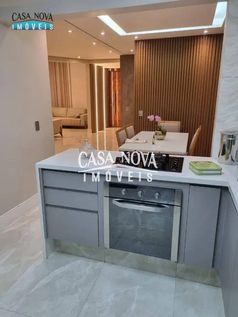 Foto 5 de Casa de Condomínio com 3 quartos à venda e para alugar, 600m2 em Centro, Vinhedo - SP