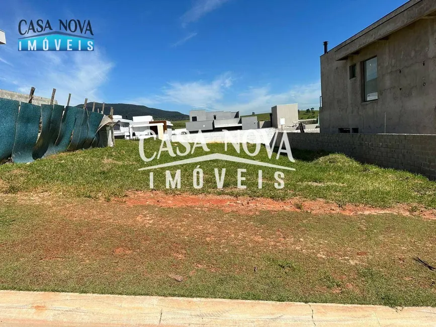 Foto 2 de Terreno / Lote à venda, 360m2 em Jundiai - SP
