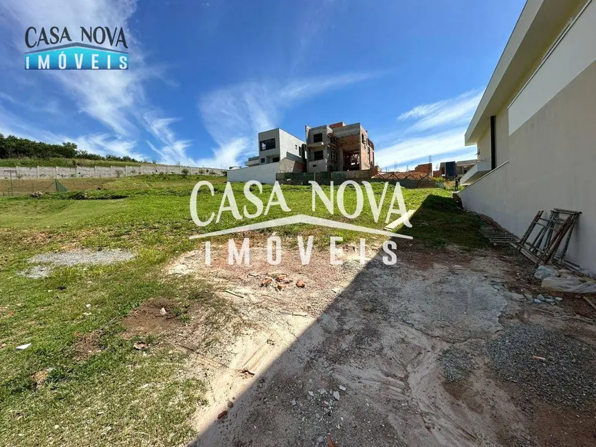 Foto 2 de Terreno / Lote à venda, 435m2 em Jundiai - SP