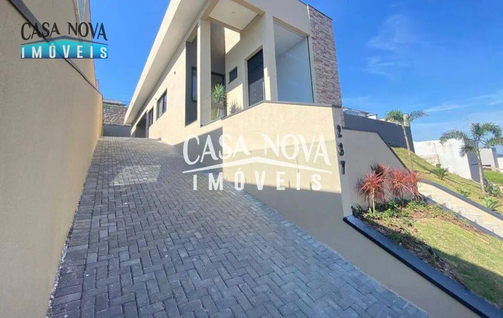 Foto 2 de Casa de Condomínio com 4 quartos à venda e para alugar, 800m2 em Vinhedo - SP