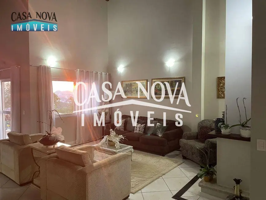 Casa de Condomínio com 5 quartos à venda, 1309m2 em Centro, Vinhedo - SP - imagem 4 Foto 4 de Casa de Condomínio com 5 quartos à venda, 1309m2 em Centro, Vinhedo - SP