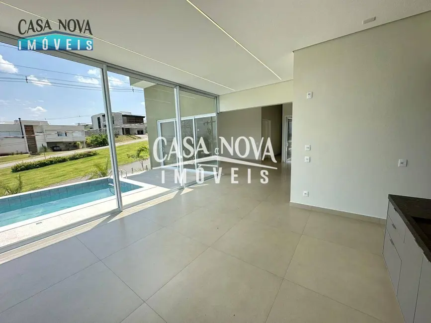 Foto 8 de Casa de Condomínio com 4 quartos à venda e para alugar, 862m2 em Cachoeira, Vinhedo - SP